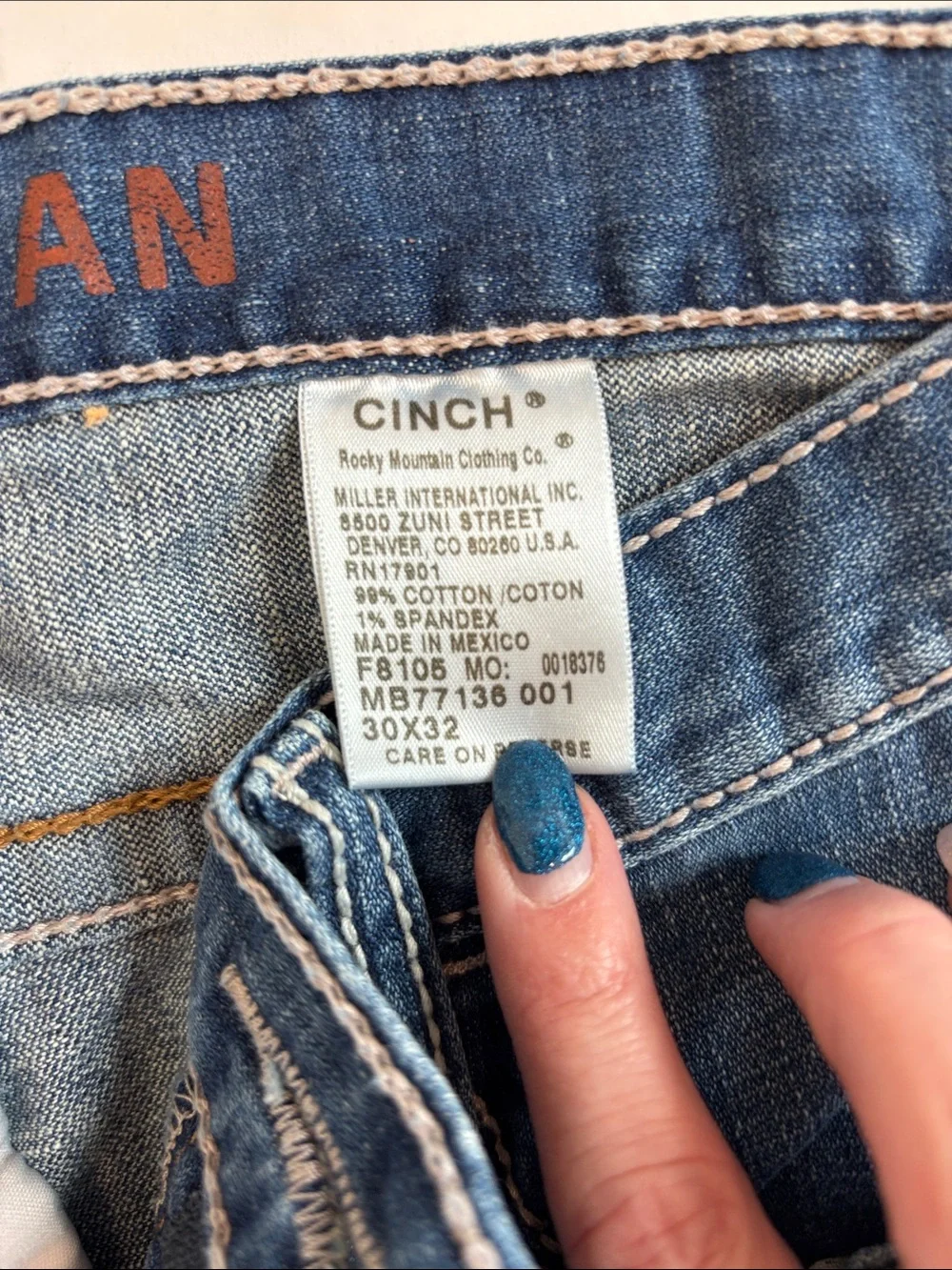 Cinch Ian Straight-Leg Jeans in Medium Blue Wash